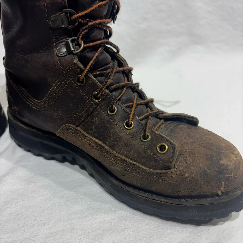 Vintage Danner 69000 Gore-Tex Mountain Leather 8D Hiking Mens Work Boots USA